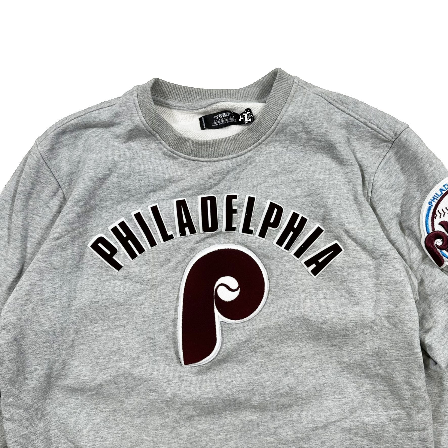 Philadelphea Phillies Basbeall Batch Sweater - Medium