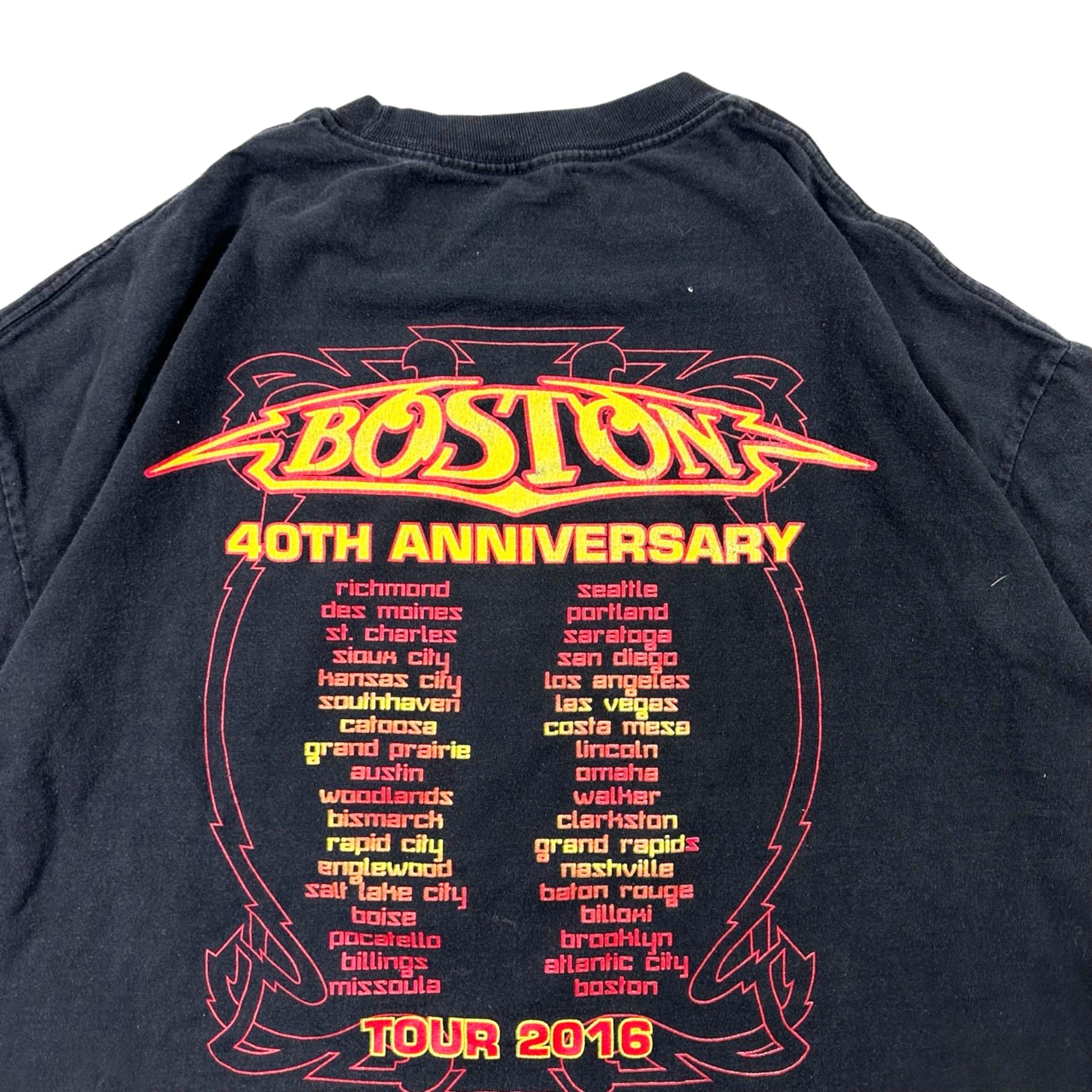 Vintatge 2016 Boston 4 Decades 40th Anniversary Graphic Band T Shirt - Double Extra Large