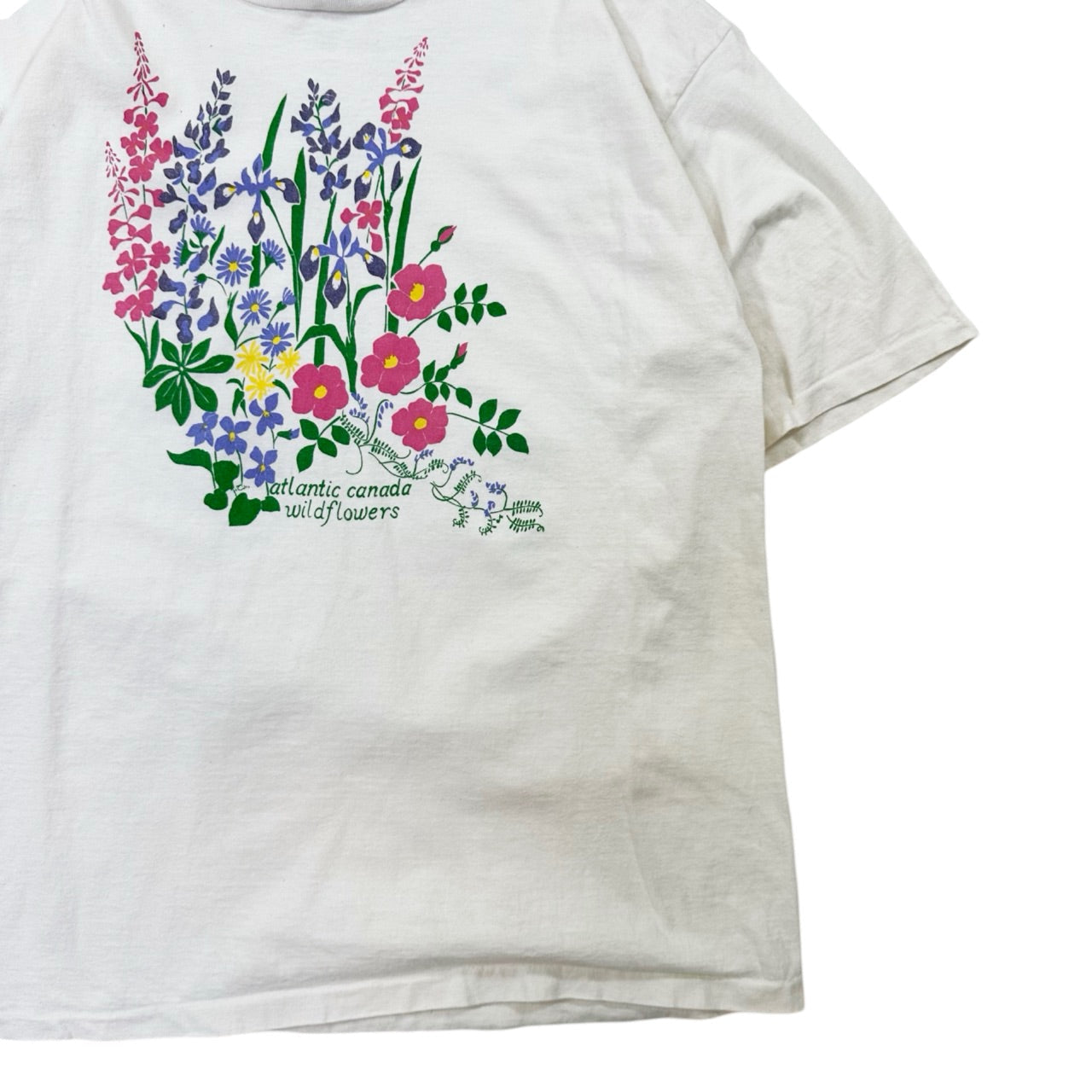 Vintazge 90s Single Stitch Atlantic Canada Wildflowers Nature Graphic T Shirt - Large